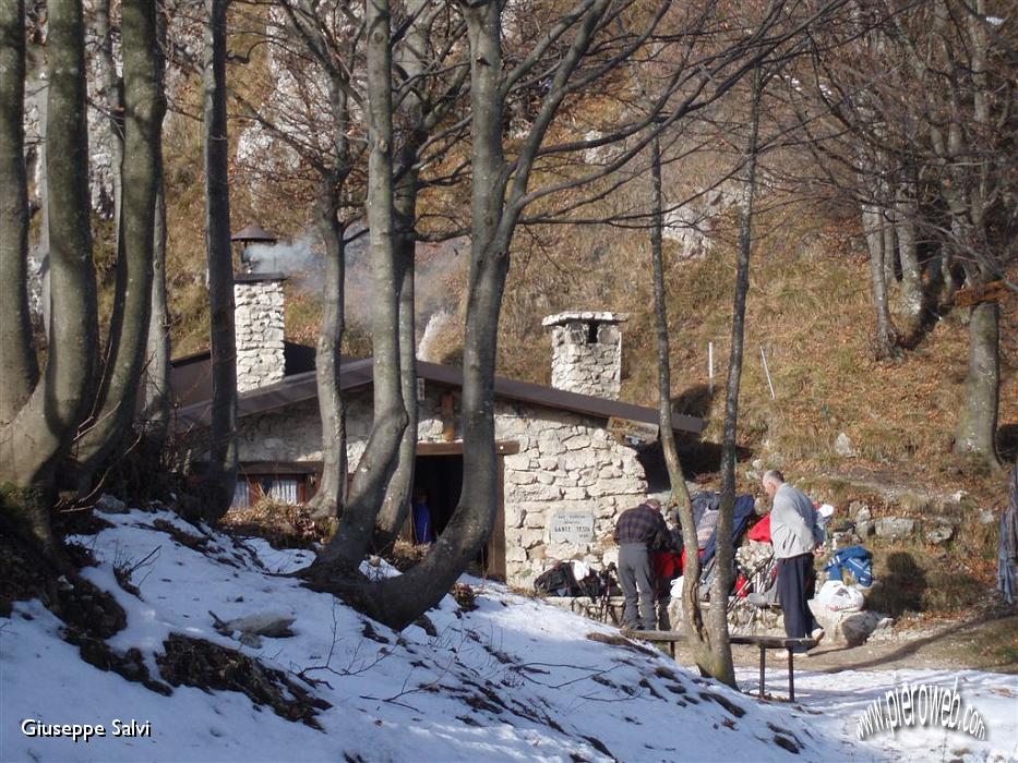 15° Il Caimo comincia a fumare.JPG